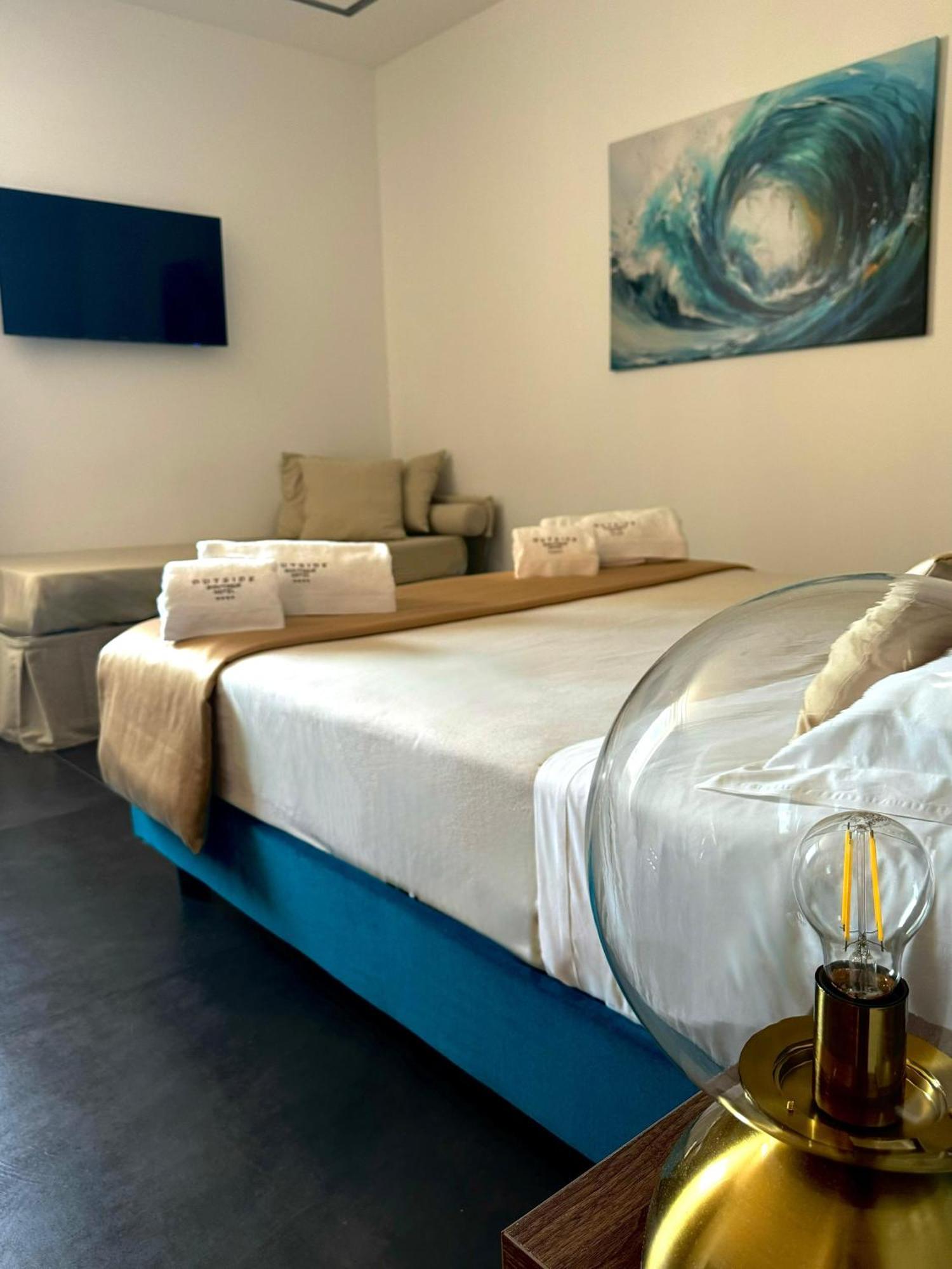 Outside Boutique Hotel Φότζια Εξωτερικό φωτογραφία
